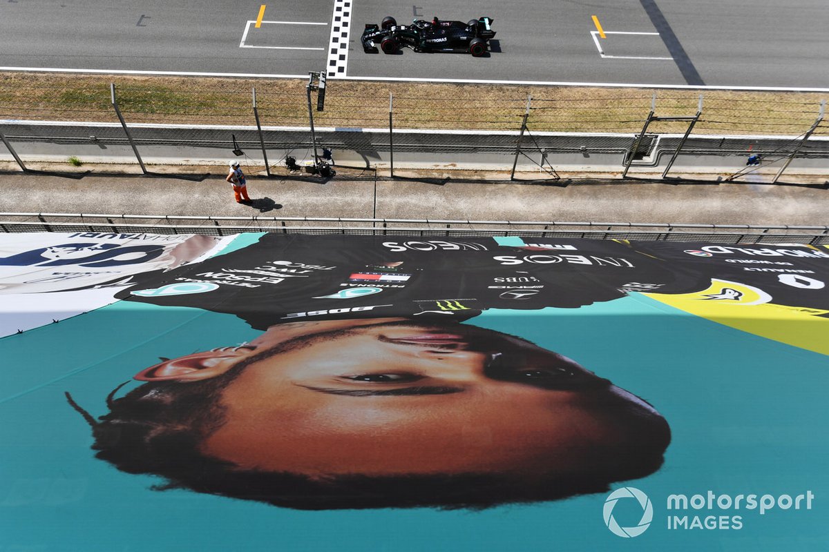 Lewis Hamilton, Mercedes F1 W11 EQ Performance