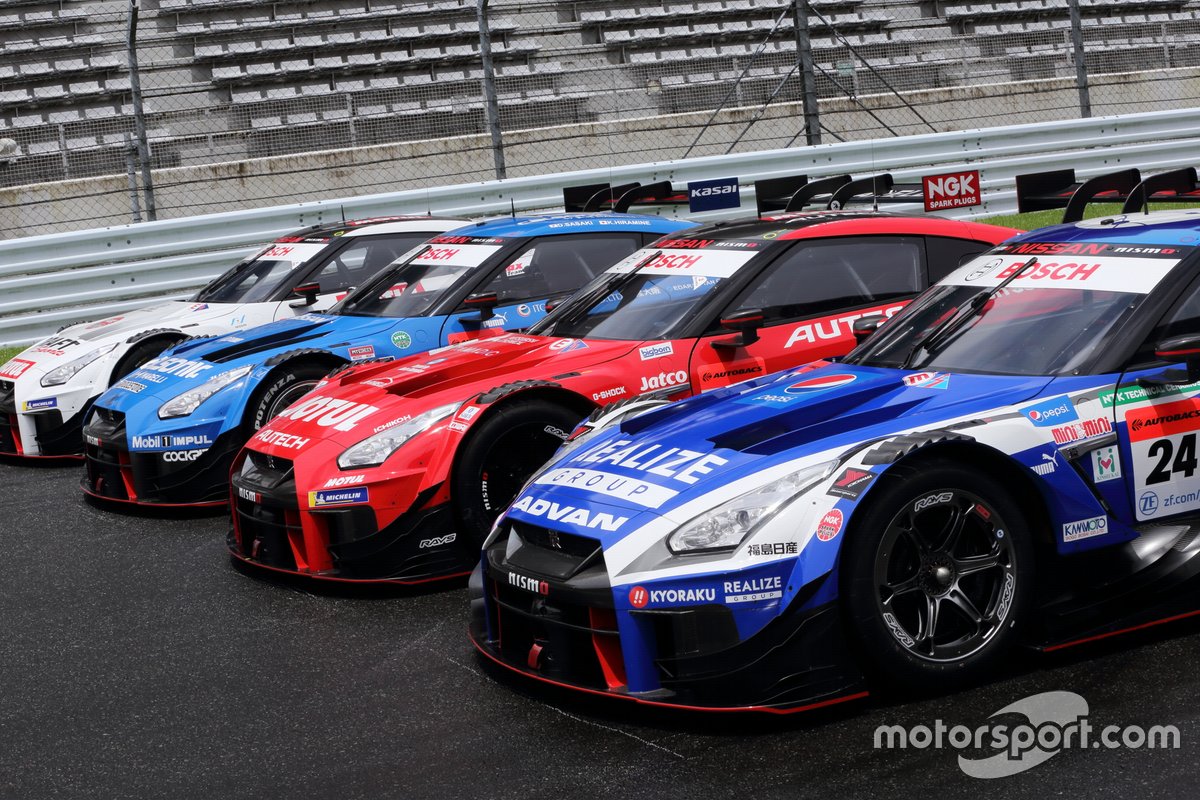 #3 CRAFTSPORTS MOTUL GT-R、#12 カルソニック IMPUL GT-R、#23 MOTUL AUTECH GT-R、#24 リアライズコーポレーション ADVAN GT-R