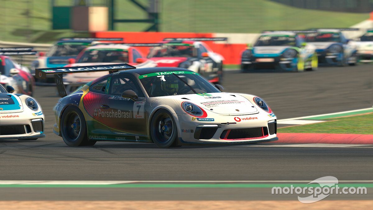 Jeff Giassi na Porsche TAG Heuer Esports Supercup