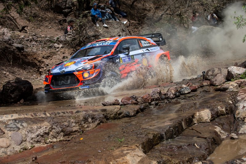 Dani Sordo, Carlos Del Barrio, Hyundai Motorsport Hyundai i20 Coupe WRC