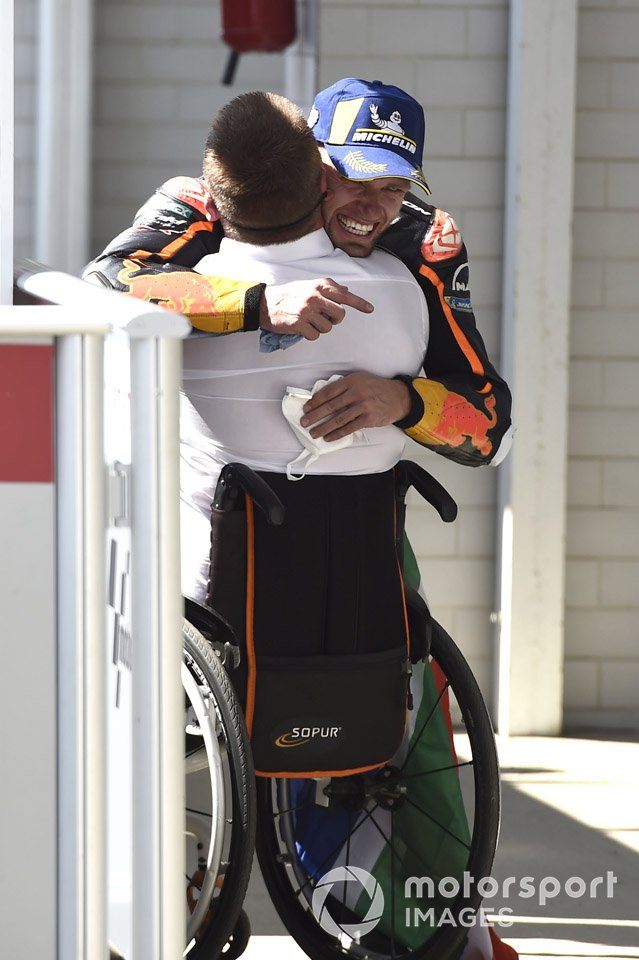 Ganador Brad Binder, Red Bull KTM Factory Racing, Pitt Beirer