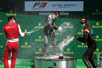 Podium: Race winner Oscar Piastri, Prema Racing, second place Logan Sargeant, Prema Racing, third place Alex Peroni, Campos Racing