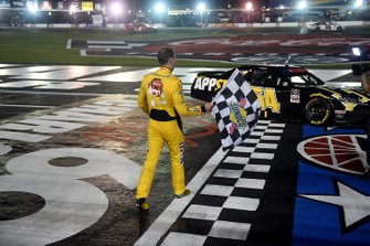 Race Winner Kyle Busch, Joe Gibbs Racing, Toyota