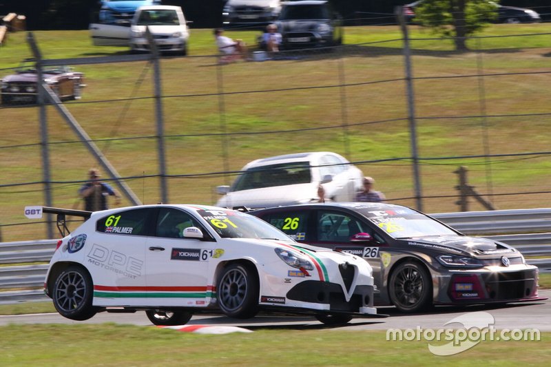 Derek Palmer, DPE Motorsport, Alfa Romeo Giulietta TCR