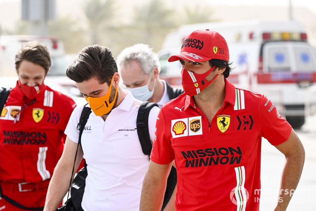 Carlos Sainz Jr., Ferrari
