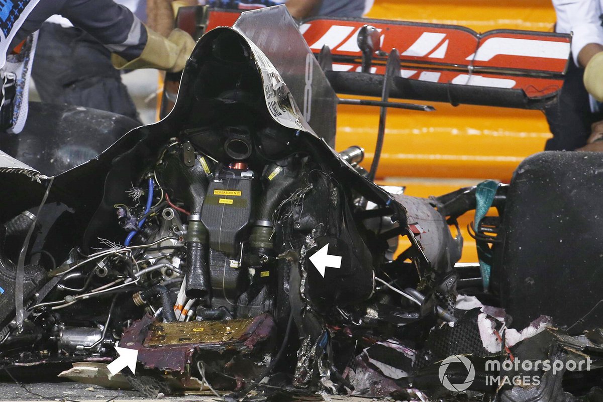 Dettaglio della batteria e dei resti dell'auto di Romain Grosjean, Haas VF-20