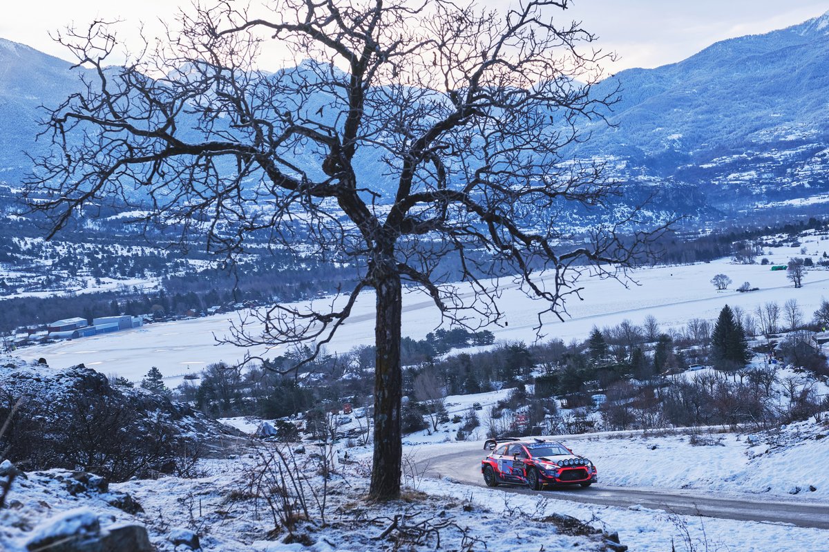 Pierre-Louis Loubet, Vincent Landais, Hyundai 2c Competition Hyundai i20 Coupe WRC