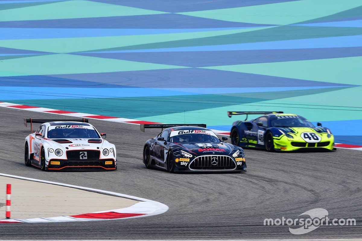 #3 Ram Racing, Mercedes-AMG GT3: John Loggie, Chris Froggatt, Callum McLeod, #31 Team Parker Racing, Bentley Continental GT3: Derek Pierce, Euan McKay, Andrew Meyrick, #46 Kessel Racing Monster VR46, Ferrari 488 GT3: Valentino Rossi, Alessio Salucci, Luca Marini