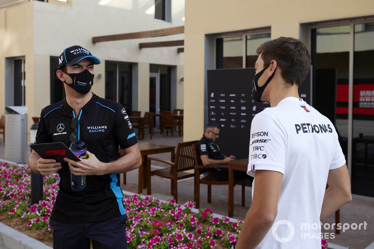 Nicholas Latifi, Williams Racing, e George Russell, Mercedes-AMG F1