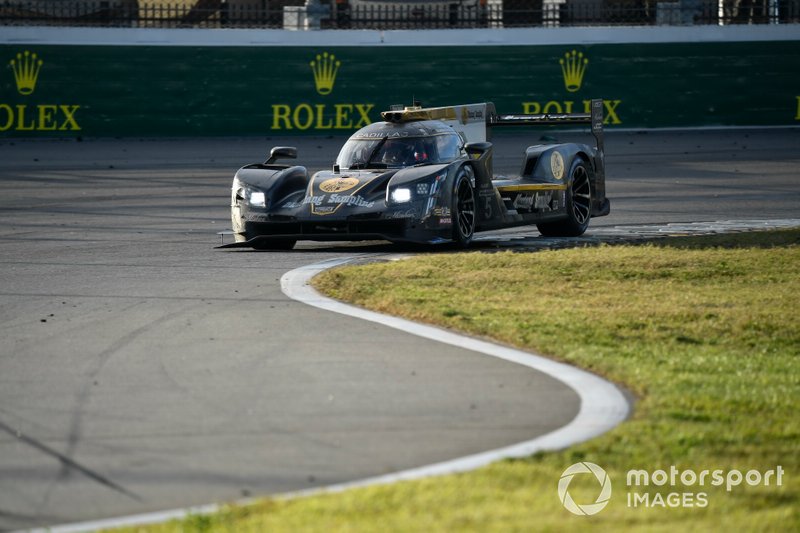 #5 Mustang Sampling Racing / JDC-Miller MotorSports Cadillac DPi, DPi: Sebastien Bourdais, Loic Duval, Joao Barbosa