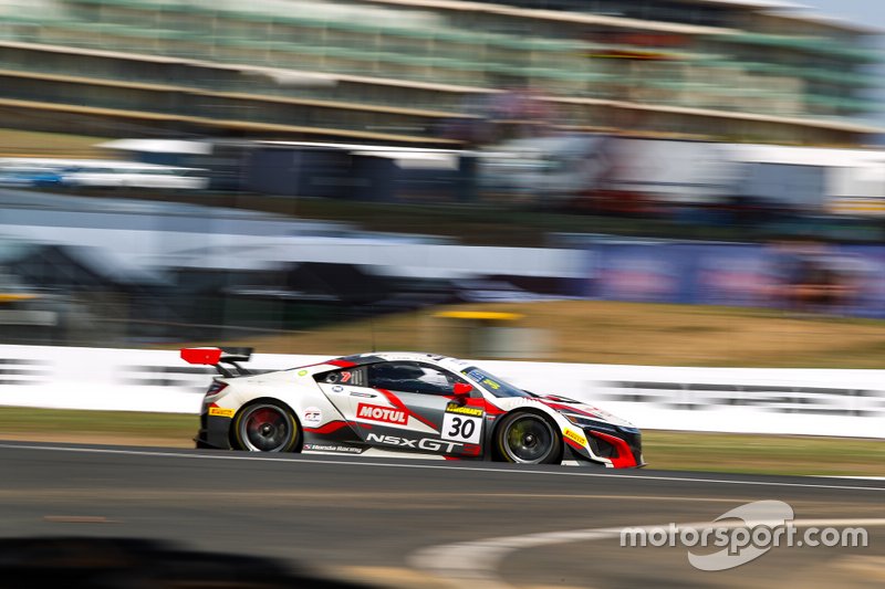 #30 Honda Racing Team JAS Honda NSX GT3: Dane Cameron, Renger Van Der Zande, Mario Farnbacher