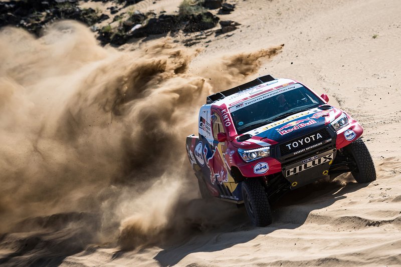 #304 Toyota Gazoo Racing: Giniel De Villiers, Alex Haro Bravo