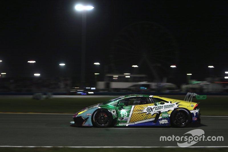 #19 GEAR Racing powered by GRT Grasser Lamborghini Huracan GT3: Christina Nielsen, Katherine Legge, Tatjana Calderon, Rahel Frey