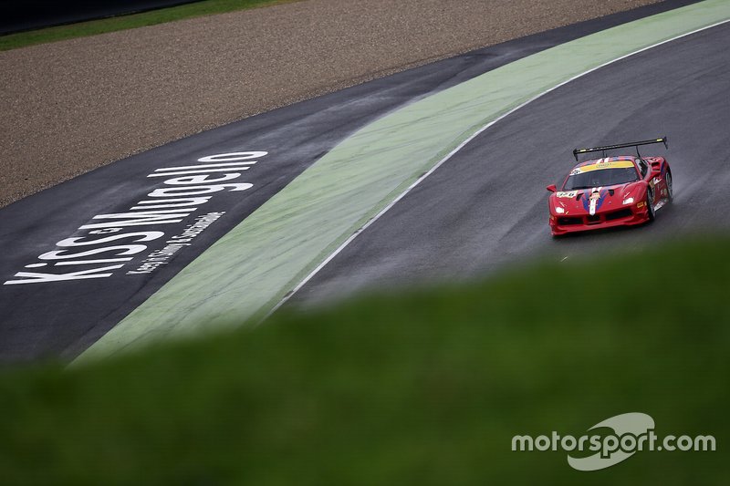 #376 Ferrari 488 Challenge, Ferrari of Atlanta: Lance Cawley