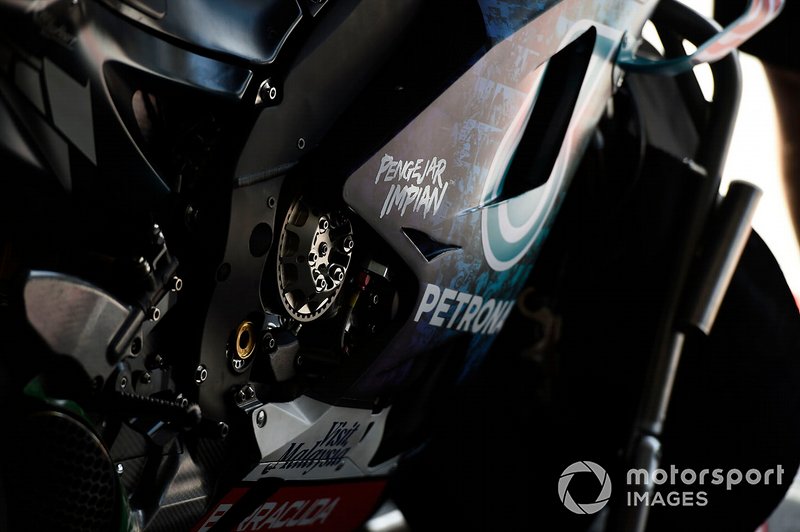 Petronas Yamaha SRT, detalle moto