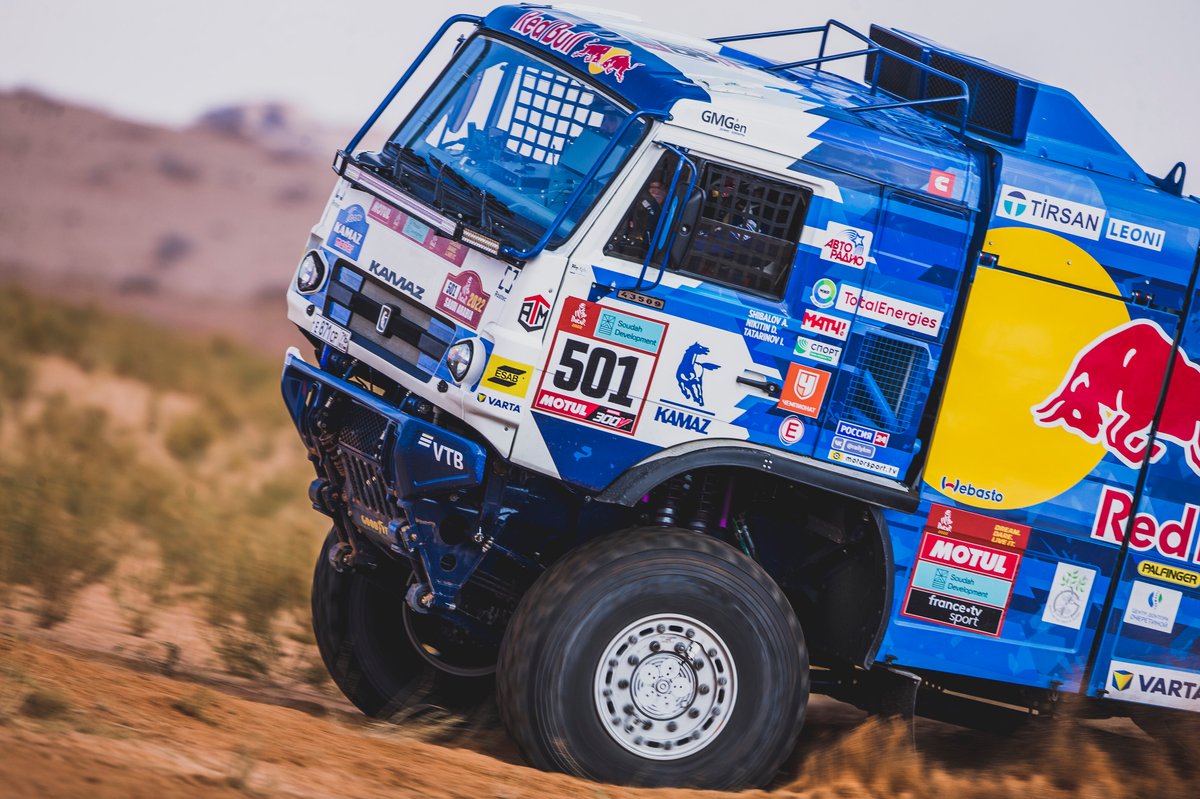 #501 Kamaz Master: Anton Shibalov, Dmitrii Nikitin, Ivan Tatarinov