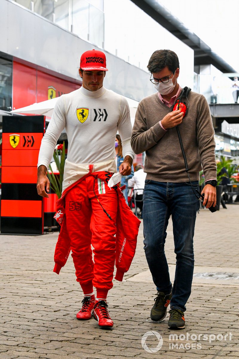 Carlos Sainz Jr, Ferrari