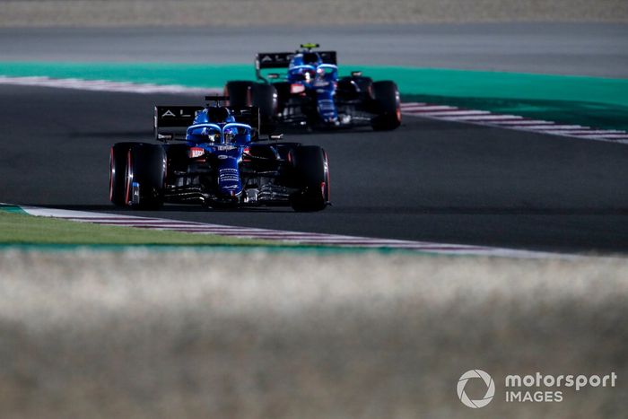 Fernando Alonso, Alpine A521, Esteban Ocon, Alpine A521