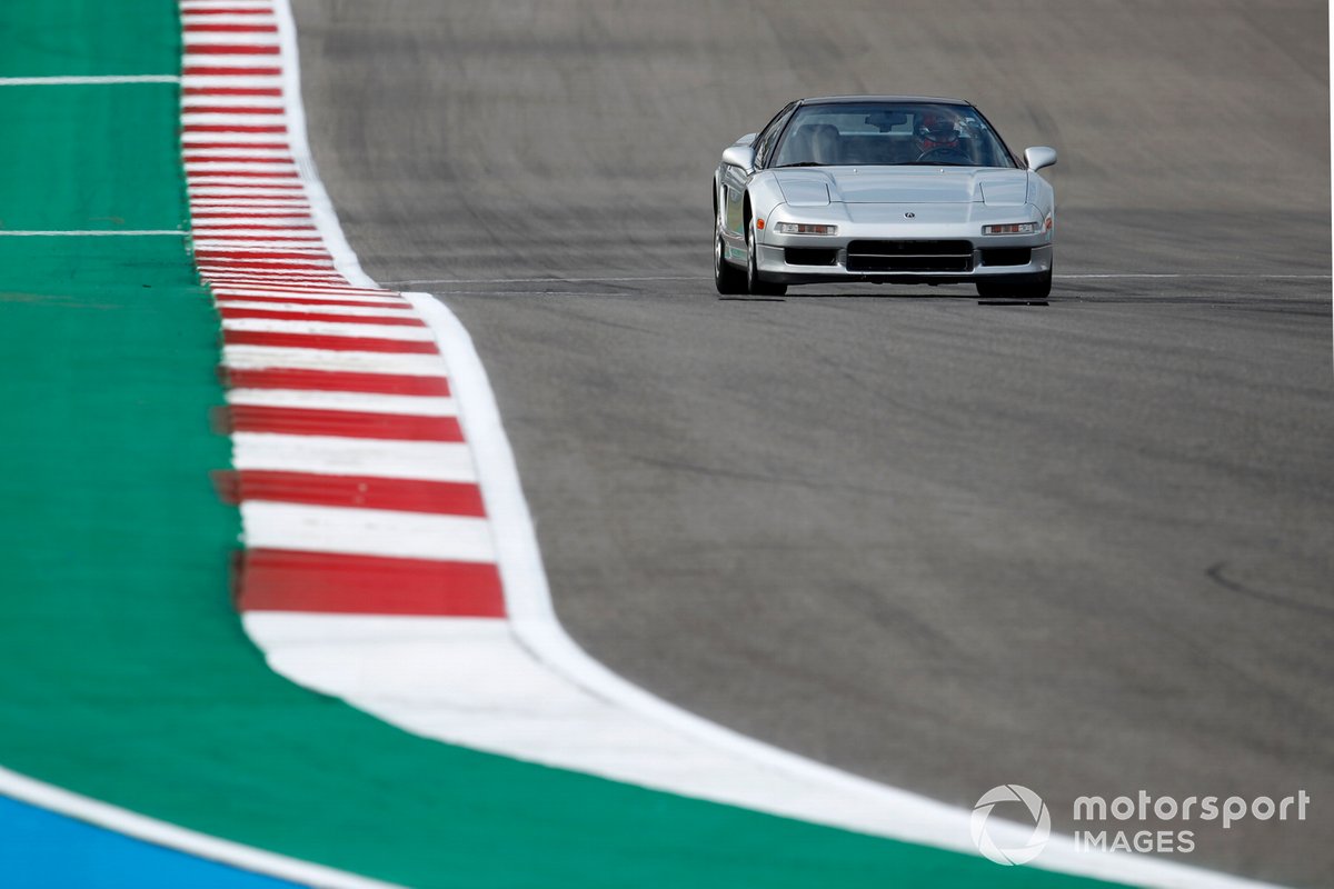 Acción en pista del Honda NSX