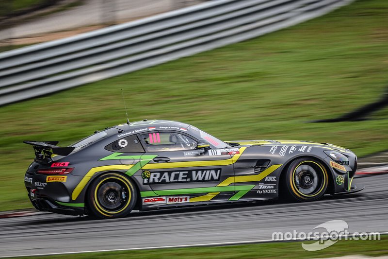 #111 Team iRace.Win Mercedes-AMG GT4: Setiawan Santoso