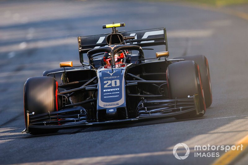 6. Kevin Magnussen, Haas F1 Team VF-19