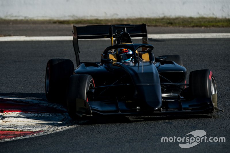 Juri Vips, Hitech Grand Prix