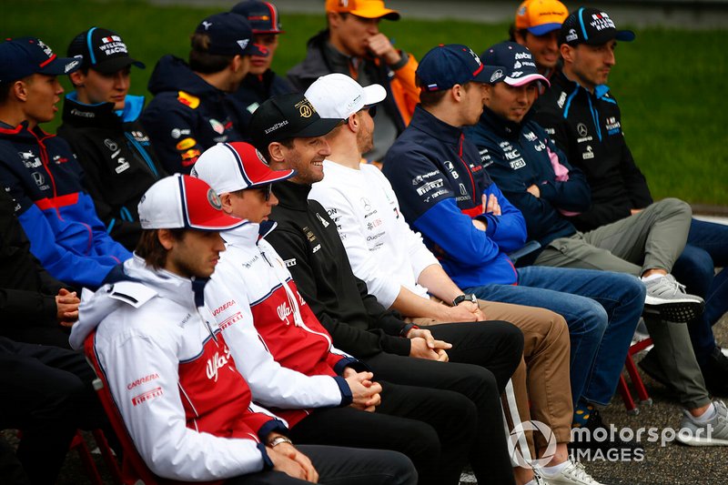 Drivers gathered for the F1 1000 photo call