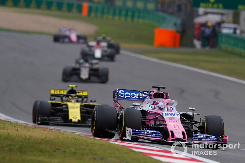 Sergio Perez, Racing Point RP19, leads Nico Hulkenberg, Renault F1 Team R.S. 19