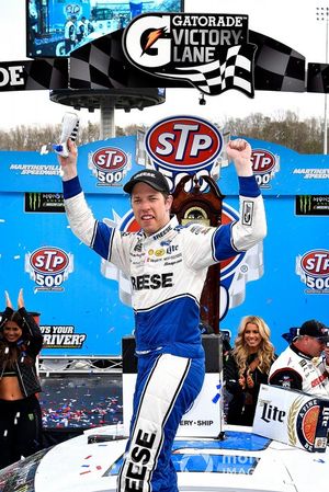 Ganador Brad Keselowski, Team Penske, Ford Mustang Reese/DrawTite