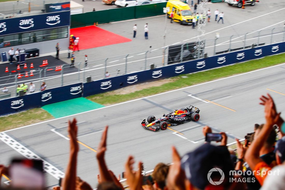 Max Verstappen, Red Bull Racing RB19

