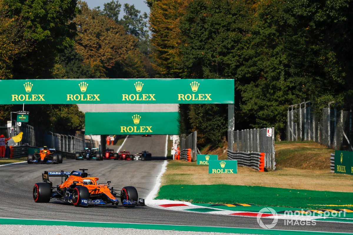 Daniel Ricciardo, McLaren MCL35M, Lando Norris, McLaren MCL35M