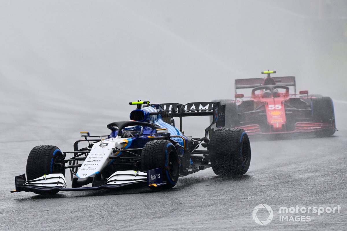 Nicholas Latifi, Williams FW43B, Carlos Sainz Jr., Ferrari SF21