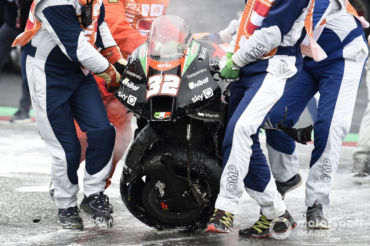 Moto de Lorenzo Savadori, Aprilia Racing Team Gresini tras el incendio