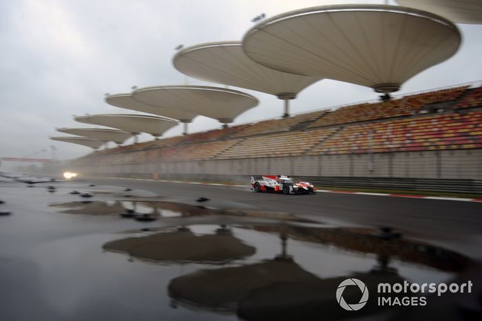 #7 Toyota Gazoo Racing Toyota TS050: Mike Conway, Kamui Kobayashi, Jose Maria Lopez
