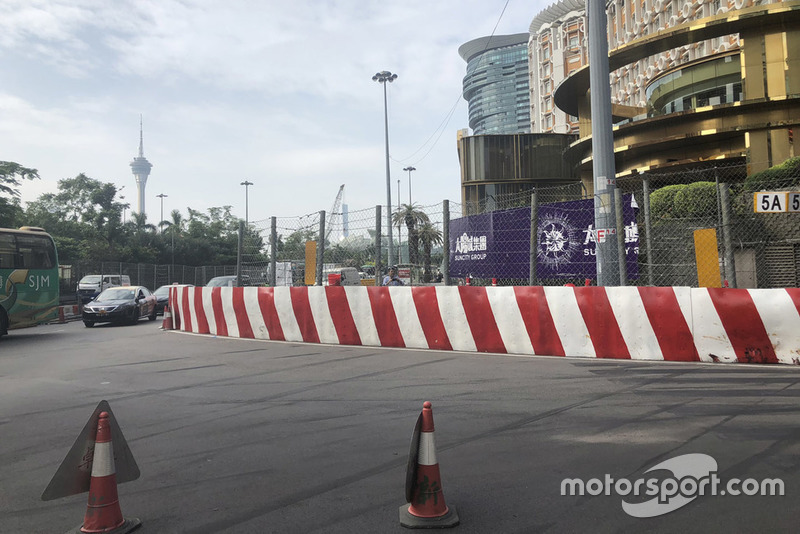 Detalle de la curva tras el accidente