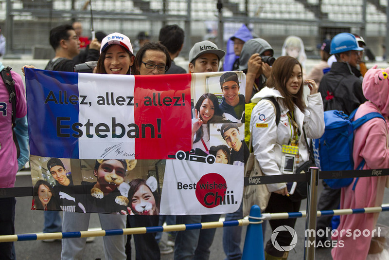 Esteban Ocon, Racing Point Force India F1 Team fans and banner