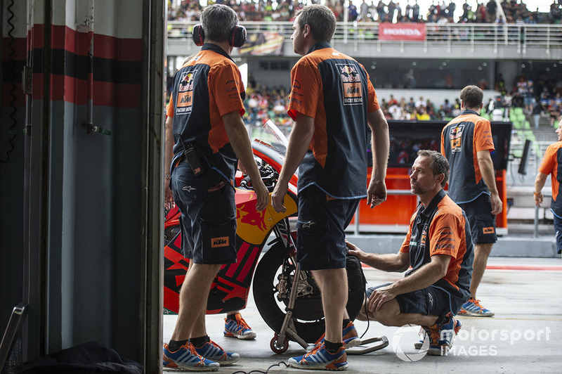 Llucia KTM garaje