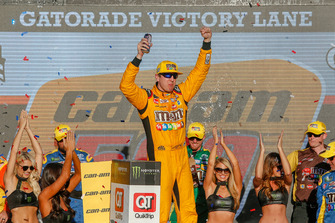 1. Kyle Busch, Joe Gibbs Racing, Toyota Camry M&M's