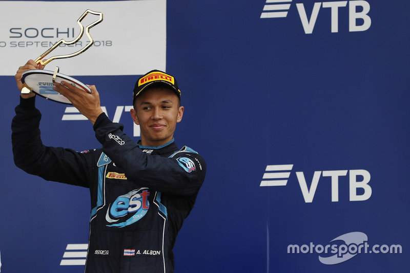 Podio: tercer lugar Alexander Albon, DAMS