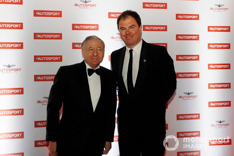 Presidente de la FIA, Jean Todt con el presidente de Motorsport Network, James Allen