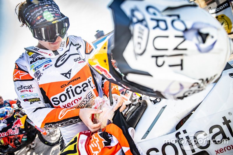 #17 Red Bull KTM Factory Racing KTM: Laia Sanz