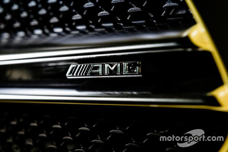 Тізер Mercedes-AMG A35 2019 року