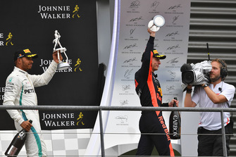 Podyum: Lewis Hamilton, Mercedes AMG F1, David Sanchez, Ferrari, Max Verstappen, Red Bull Racing ve Sebastian Vettel, Ferrari