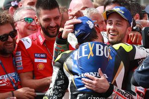 Le vainqueur Andrea Dovizioso, Ducati Team, Cal Crutchlow, Team LCR Honda