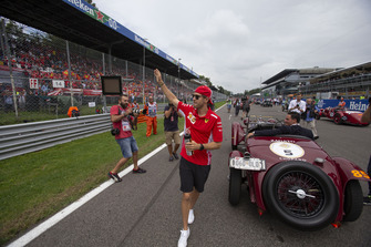 Sebastian Vettel, Ferrari on drivers parade