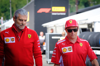 Kimi Raikkonen, Ferrari, Maurizio Arrivabene, Team Principal, Ferrari