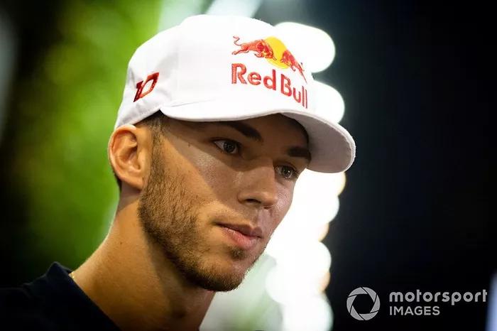 12 - Pierre Gasly: 1'38.699