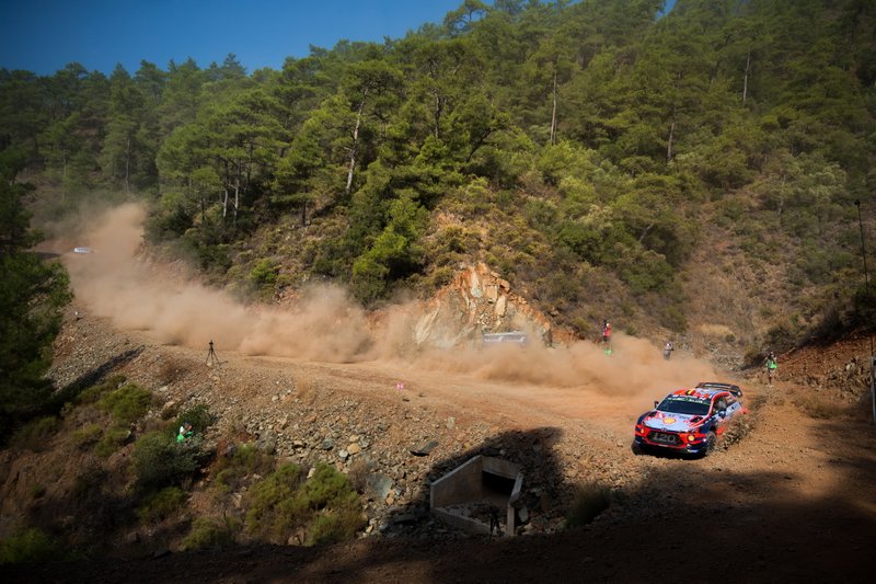 Thierry Neuville, Nicolas Gilsoul, Hyundai Motorsport Hyundai i20 Coupe WRC