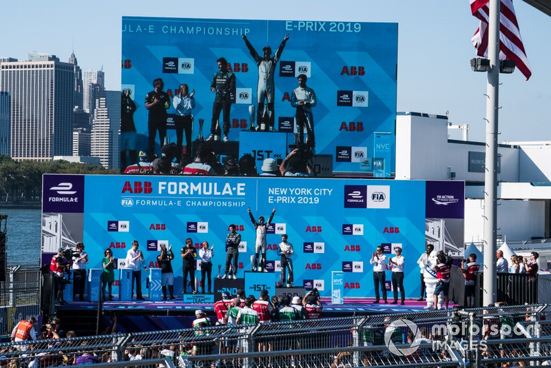 Podium: 1. Sébastien Buemi, 2. Mitch Evans, 3. Antonio Felix da Costa