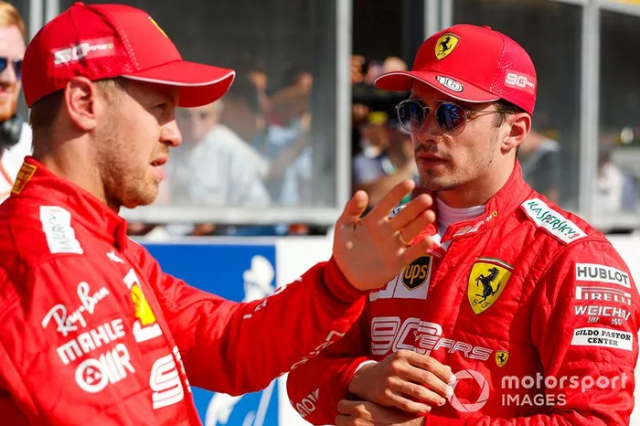 Il vincitore della Pole Charles Leclerc, Ferrari, e Sebastian Vettel, Ferrari 